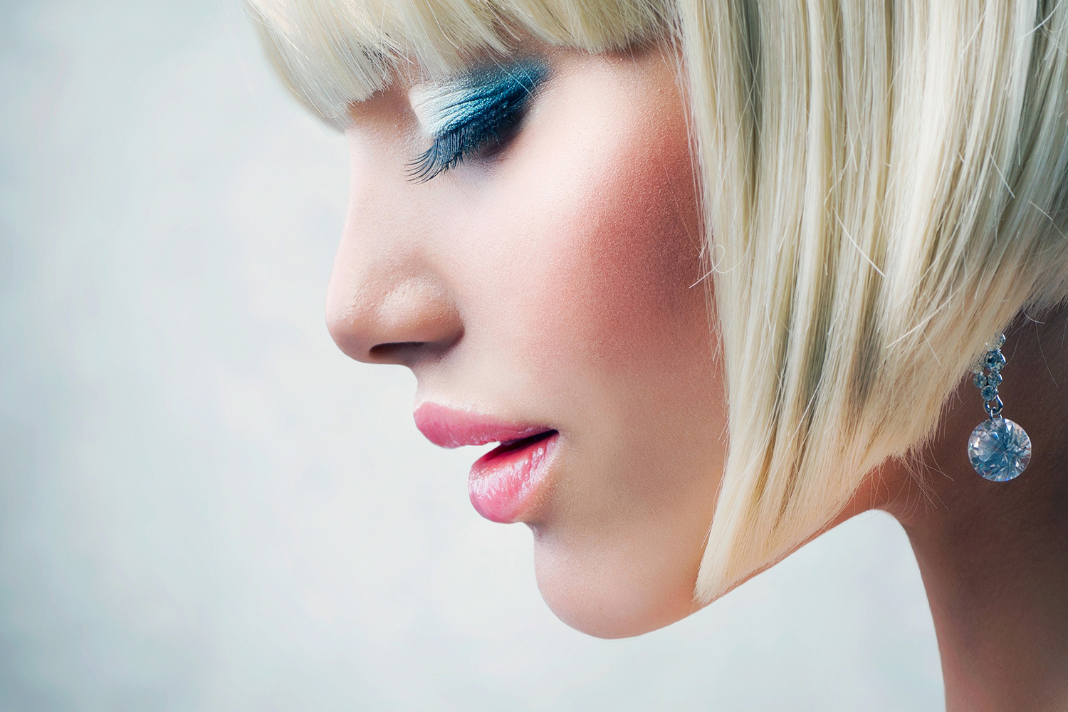 <span style="font-weight: bold;">Blush</span><br>